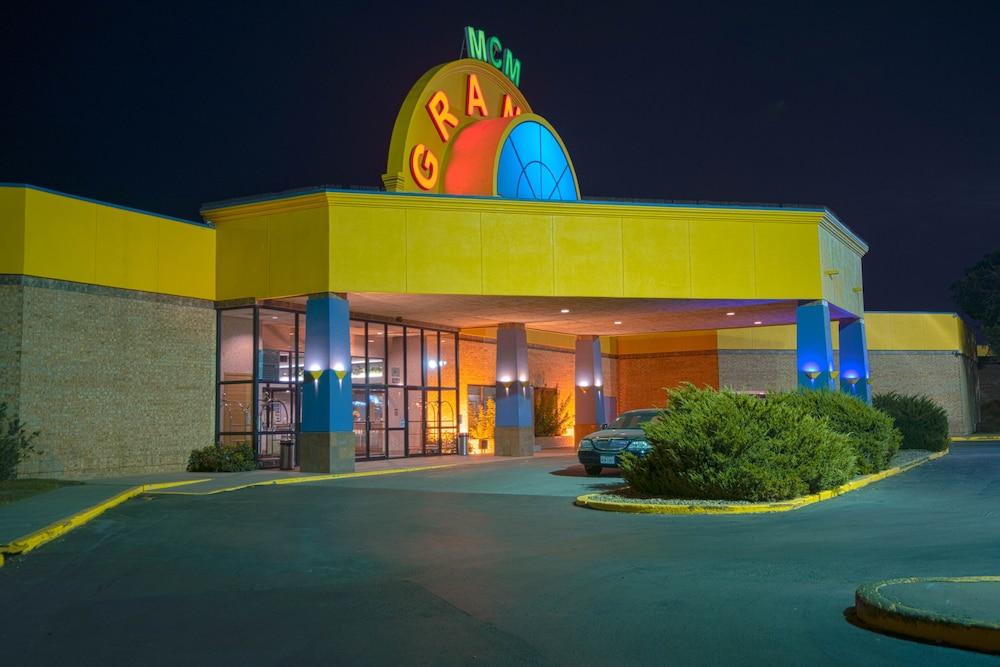 Mcm Grande Fundome Odessa Hotel Exterior photo