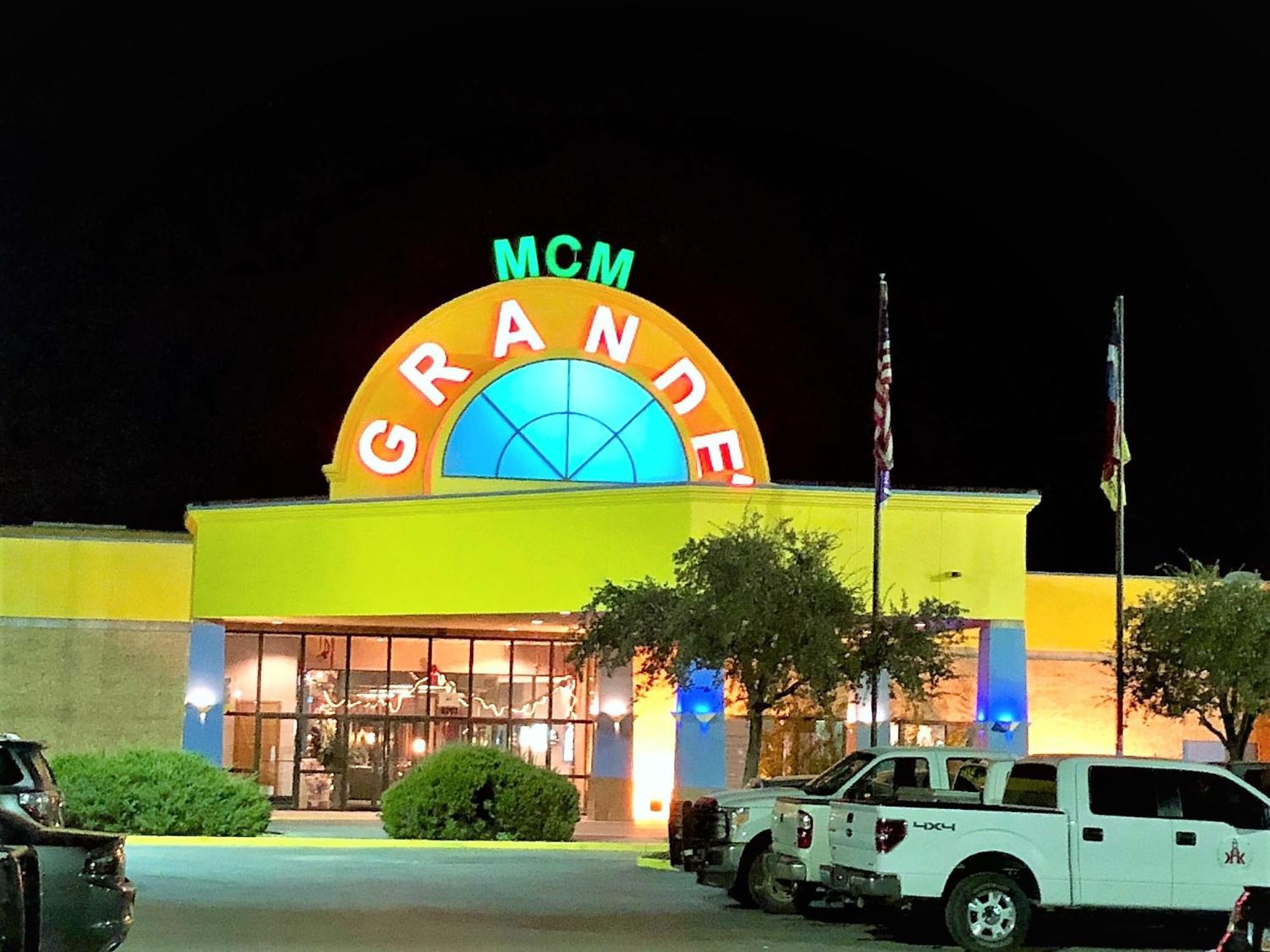 Mcm Grande Fundome Odessa Hotel Exterior photo